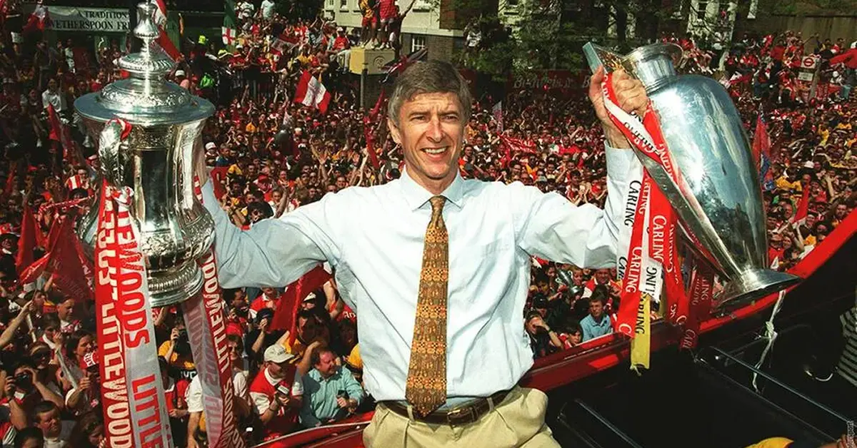 Arsene Wenger managing Arsenal